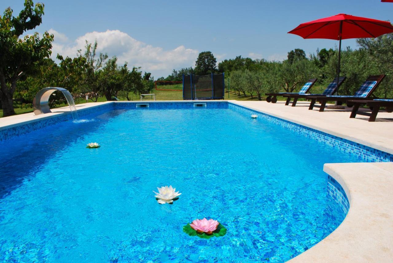 Villa Dorina Barban Exterior foto