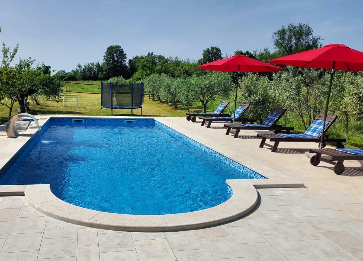 Villa Dorina Barban Exterior foto